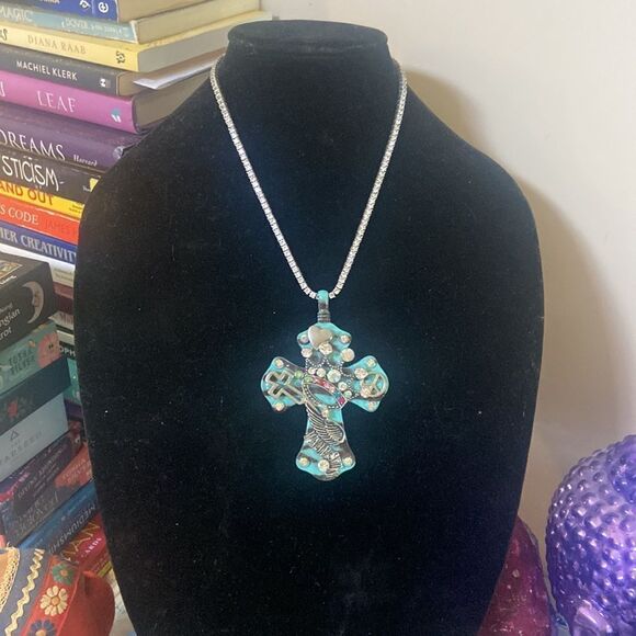 Jewelry - Fancy ceramic cross with jewels set on a beautiful Sterling and rhinestone 26”